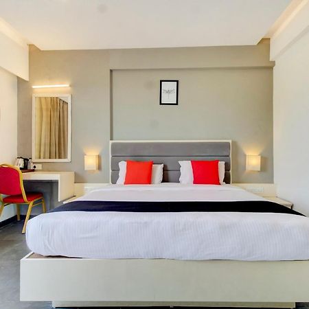 Capital O 77219 Hotel Dwarwata דהרוואד מראה חיצוני תמונה
